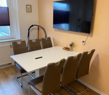 Plauen Apartment | FeWo WIEKO Plauen Leibnizstr. H3, 3.OG links