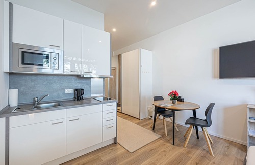 Gluecksburg Apartment | fewo1846 - Leichte Brise (App. 150) elegant studio apartment with sea views