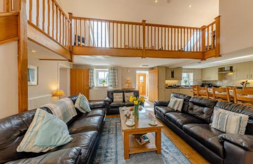Holyhead House | Fferm Y Beudy