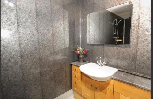 Colwyn Bay House | Ffynonn Wen