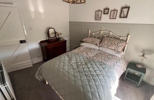 Lisnagunogue House | Fiddlers Cottage