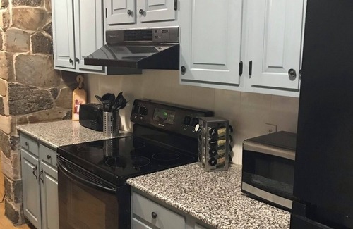 Birch Hill House | Fido Friendly Indoor Heated Pool Slps 22 Pool Table Swim SkiGambleSnowboardRelax