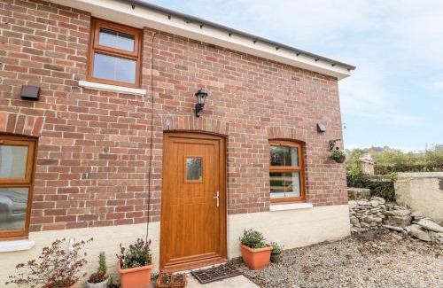 Llanybydder House | Field View