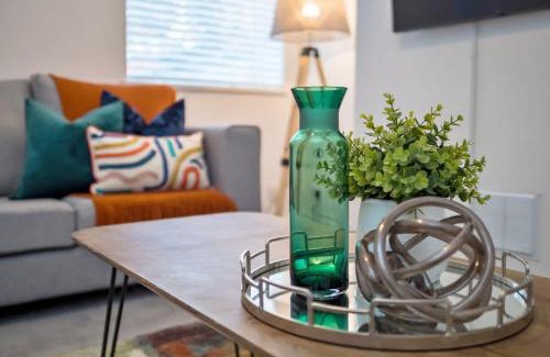 Stoke-on-Trent House | Fielding House by Truestays - NEW 3 Bedroom House in Stoke-on-Trent