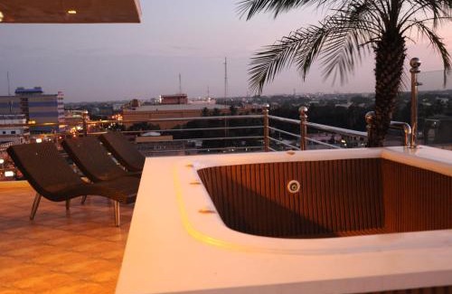 Balibago Apartment | Fields Plaza Hotel by ABC