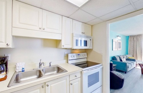 Myrtle Beach Condo | Fifth Floor Oceanfront Snowbird Friendly Condo w/Shared Pool/Hot Tub, WiFi