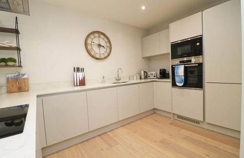 Harlyn Apartment | Fifty Steps to the Beach