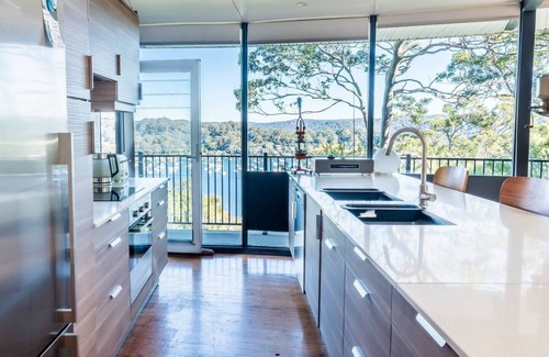 Whale Beach House | Fig Tree House A Luxe Indoor Outdoor Bay Panorama