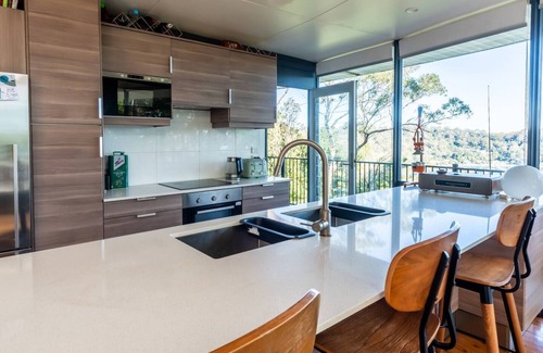 Whale Beach House | Fig Tree House A Luxe Indoor Outdoor Bay Panorama