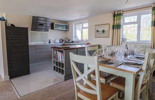 Axminster Cottage | FIG TREE HOUSE, pet friendly, with a garden in Axminster