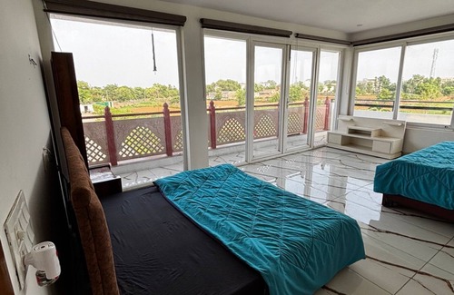 Faridabad Hotel | Fillow Casa Aravalli