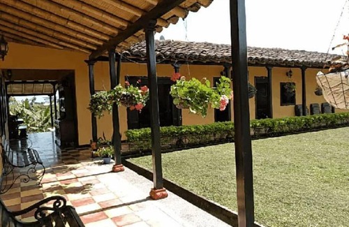 Filandia House | Finca cafetera para tu descanso-Finlandia Quindio