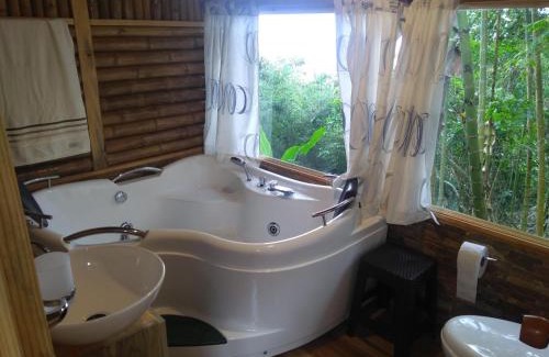 Cali Apartment | Finca Colibrí Zafiro, Altos del Rosario