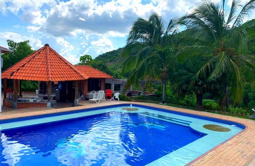 Girardot House | Finca con Piscina Privada Girardot