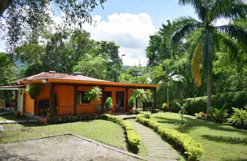 Villeta House | Finca Milandia