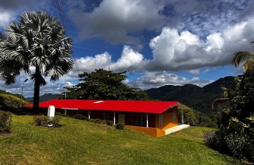 San Sebastian de Mariquita Ski Chalet | Finca Shaloom
