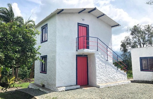 Calarca House | Finca TURISTICA EL JAZMIN