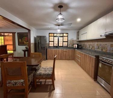 Soacha House | Finca Villa Monica- La Tebaida Quindío