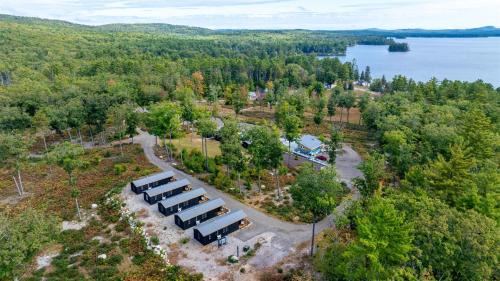 North Sebago Villa | FINCH LIMIT 4 cabin