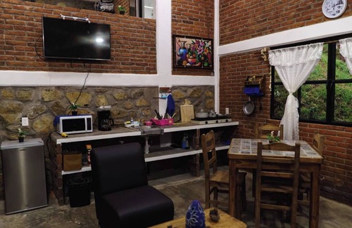 Nogales Cabin | Find Your Perfect Mountain Retreat at House Earth