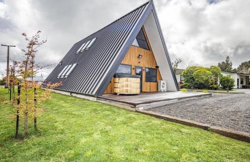 National Park Village House | Findlay Chalet - National Park Holiday Home