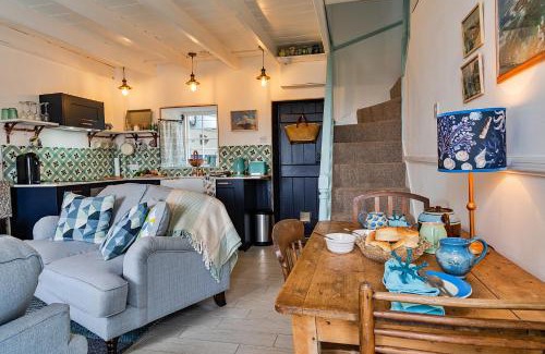 Mousehole House | Finest Retreats - Cosy Mousehole Cottage With Sea Views