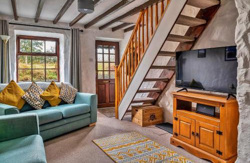 Dolwyddelan House | Finest Retreats - Harp House