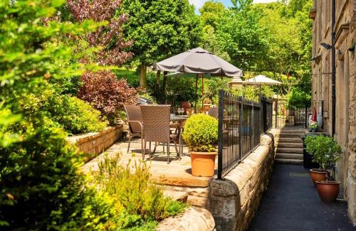 Buxton Apartment | Finest Retreats - The Old Post Office Apartment 1