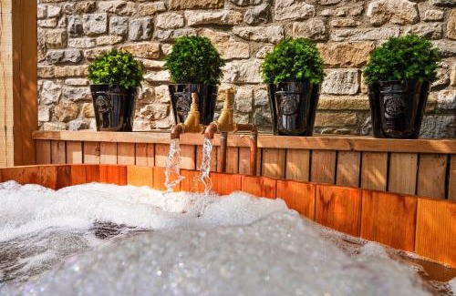 Winster House | Finest Retreats - Westhills Loft