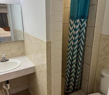 Downs Hotel | Fins and Feathers Lodge