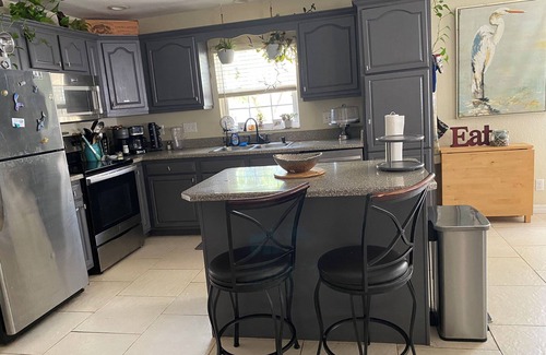 Port Orange House | FINS UP - Amazing spacious home with outdoor kitchen, private pool and hot tub