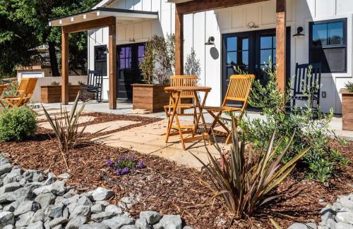 Paso Robles House | Fiorella Sofia-Vine Cottages