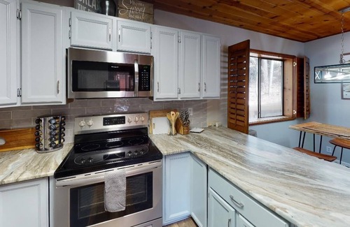Angel Fire Condo | Fireplace | WiFi | Close to Lifts | Windchimes 212