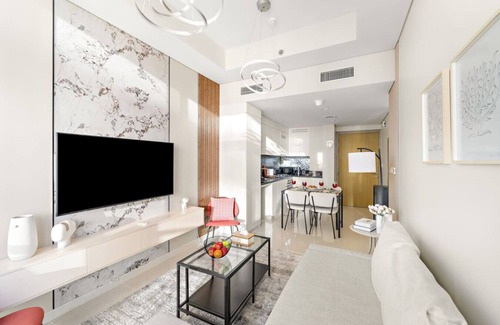 Al Safa Apartment | FIRST CLASS | 1BR | Luxe Comfort | Stylish Design