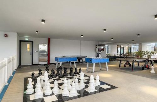 Discovery Gardens Apartment | FIRST CLASS 2BR Chic Getaway Close to Metro