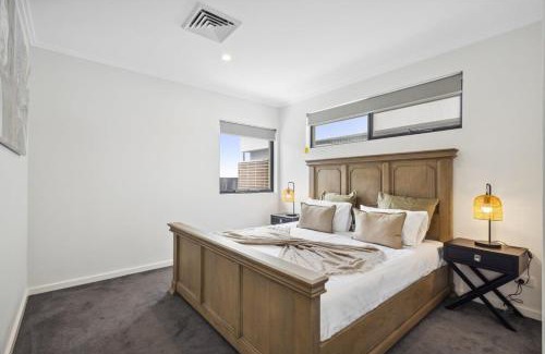 Maylands House | First-Class Townhouse w free parking and Wi-Fi