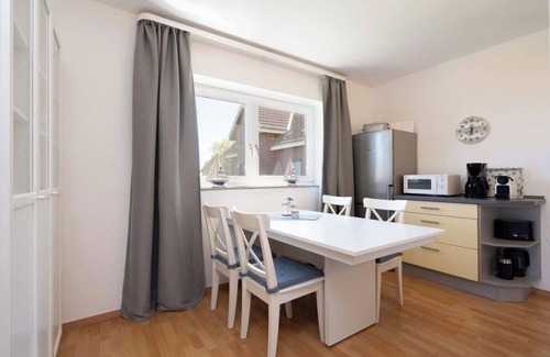 Lemkenhafen Apartment | First floor apartment with terrace 150 meters from the Baltic Sea