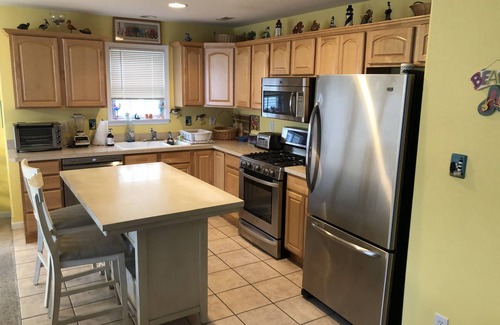 Cape May - Wildwood Condo | First floor condo, Great for families, Walking Distance to Beach and Boardwalk