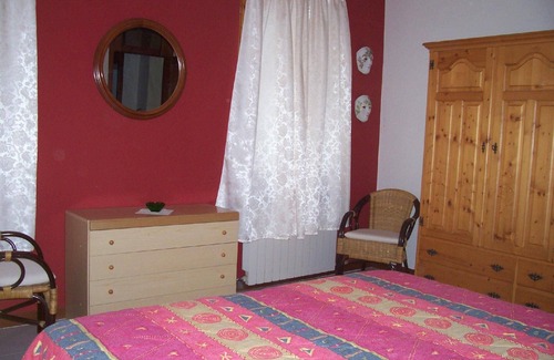 Morro d'Alba Other | First floor flat for six people