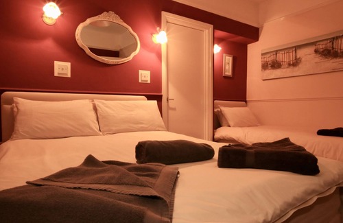 Weston-super-Mare Apartment | First floor Apartment with sea View