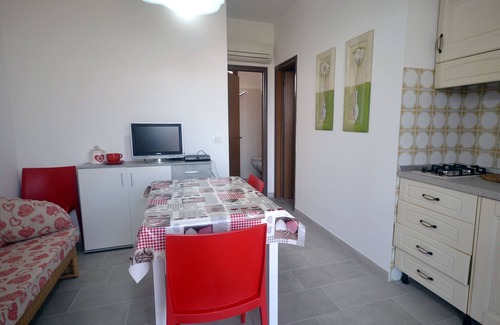 Lido delle Nazioni House | First floor villa with large garden a few meters from the sea