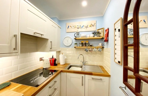 Torquay Apartment | First Floor Studio Apartment in charming historic building overlooking gardens.
