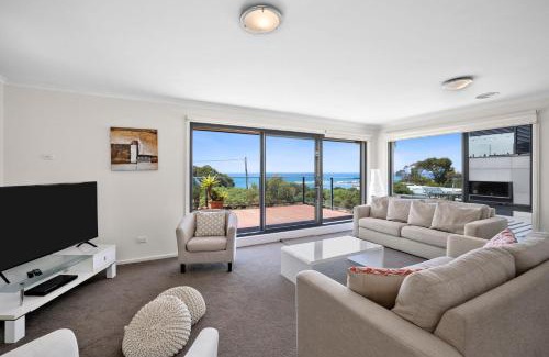 Anglesea House | First Point Anglesea