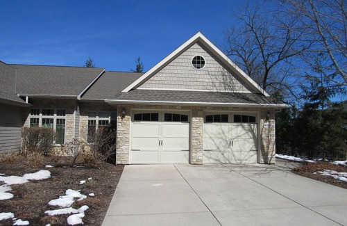 Fish Creek Condo | Fish Creek Beautiful Downtown Condo Sleeps 8