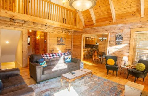 Grassy Creek House | Fish, Soak, Play- River Song Retreat