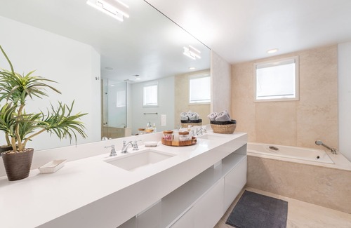 Miami Beach Apartment | Fisher Island - Stay in the Miami Beach Paradise!
