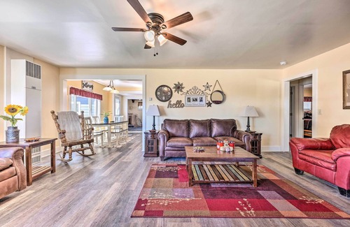 North Powder House | Fisher Springs Home, 12 Mi to Anthony Lake!