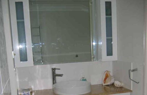 Maianbar House | FISHERMAN'S BAY BUSH COTTAGE