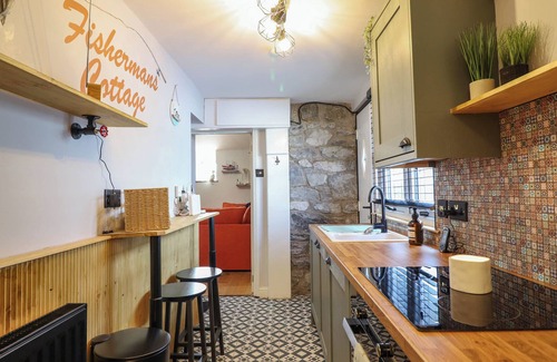 Prestatyn Cottage | FISHERMANS COTTAGE, pet friendly, with hot tub in Prestatyn