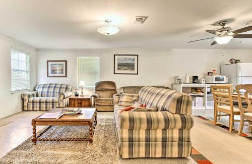 Palacios House | Fishing Pier, Kayaks Bayfront Home in Palacios!